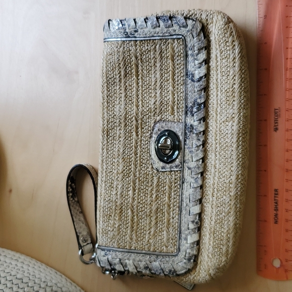 NWOT. Coach Straw Clutch with python leather trim. NWOT - Picture 10 of 14